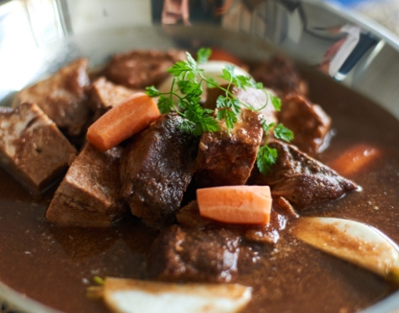 東京PAPA COOKのじっくり煮込んだ⾚ワイン煮込みの画像